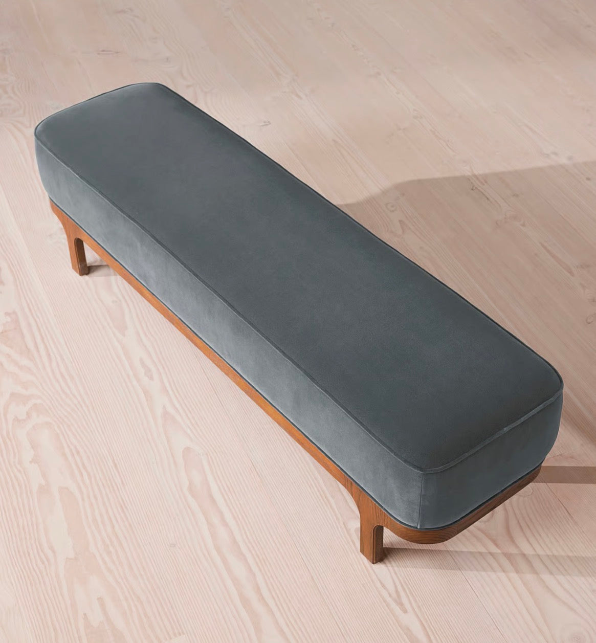 Aviera Kadife Bench