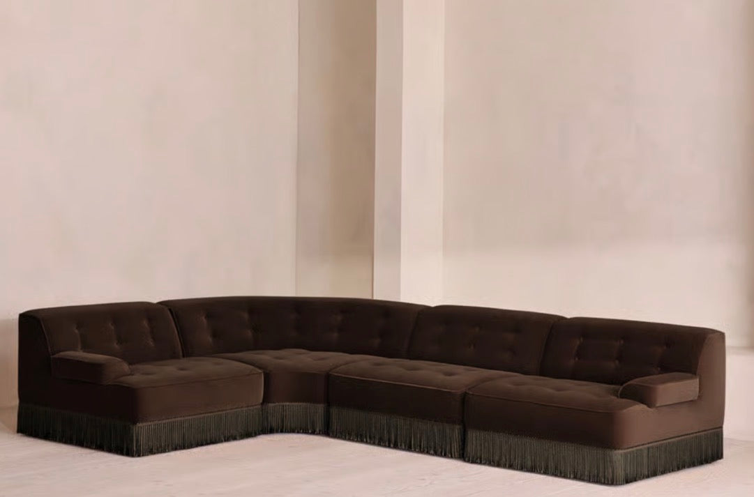 Elena Püsküllü Kadife Koltuk