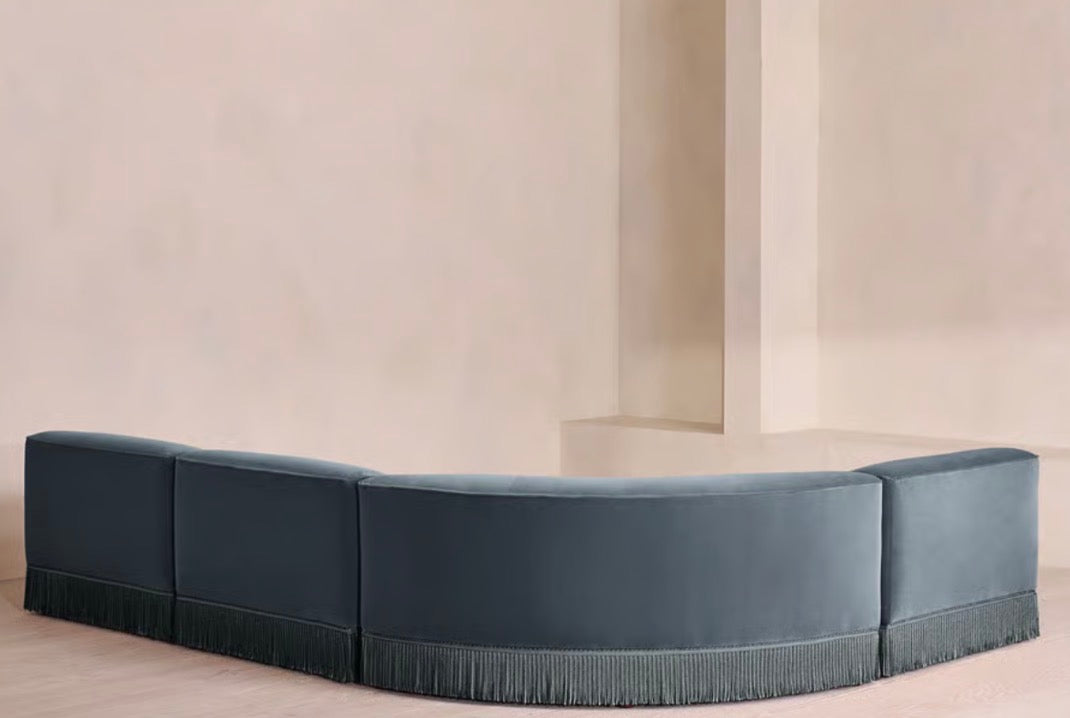 Elena Püsküllü Kadife Koltuk