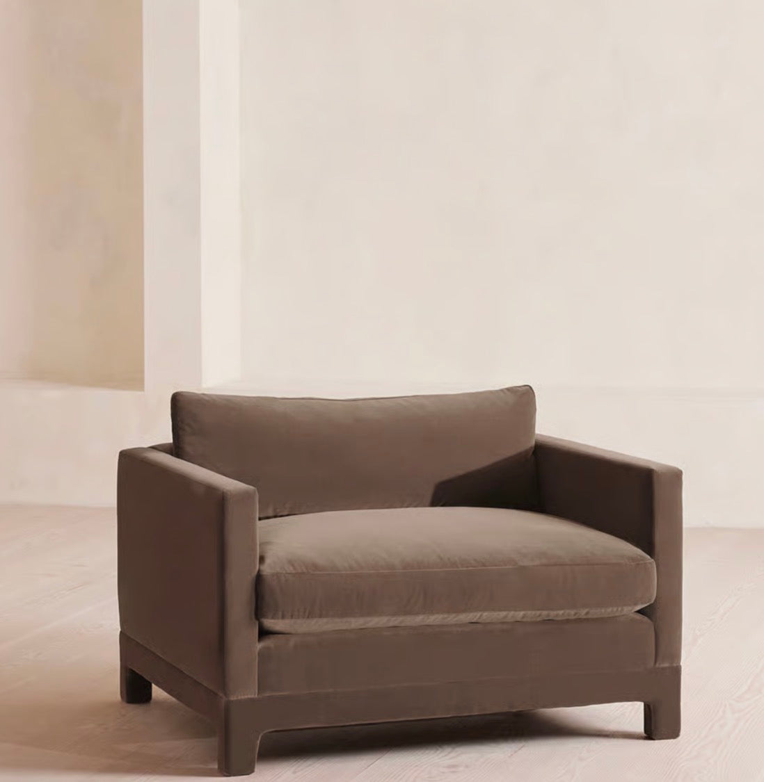 Virelle Kadife Koltuk