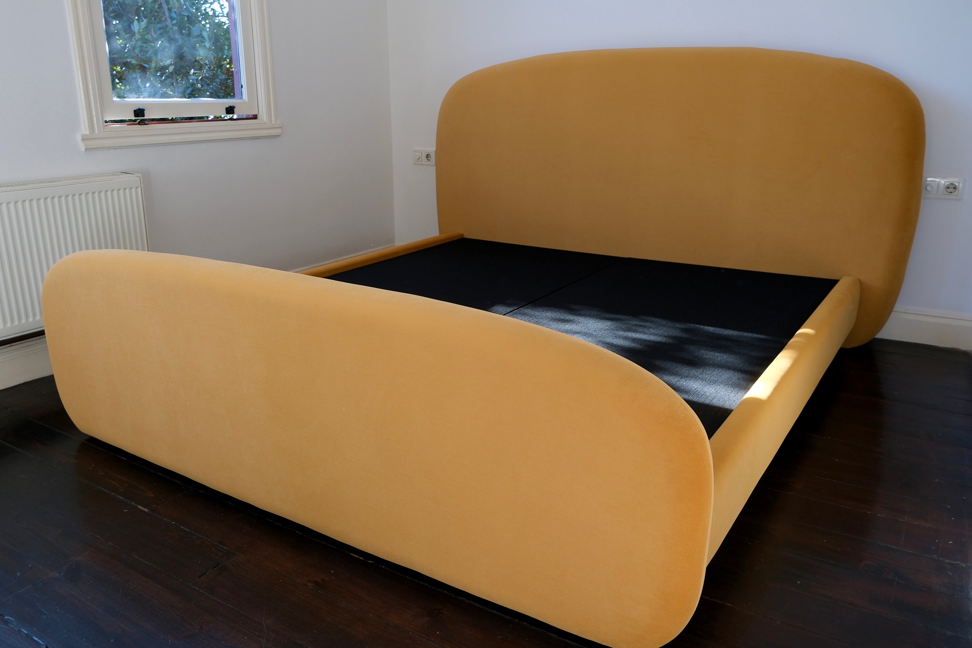 Evara Kadife Karyola Sarıyer Teslimatı