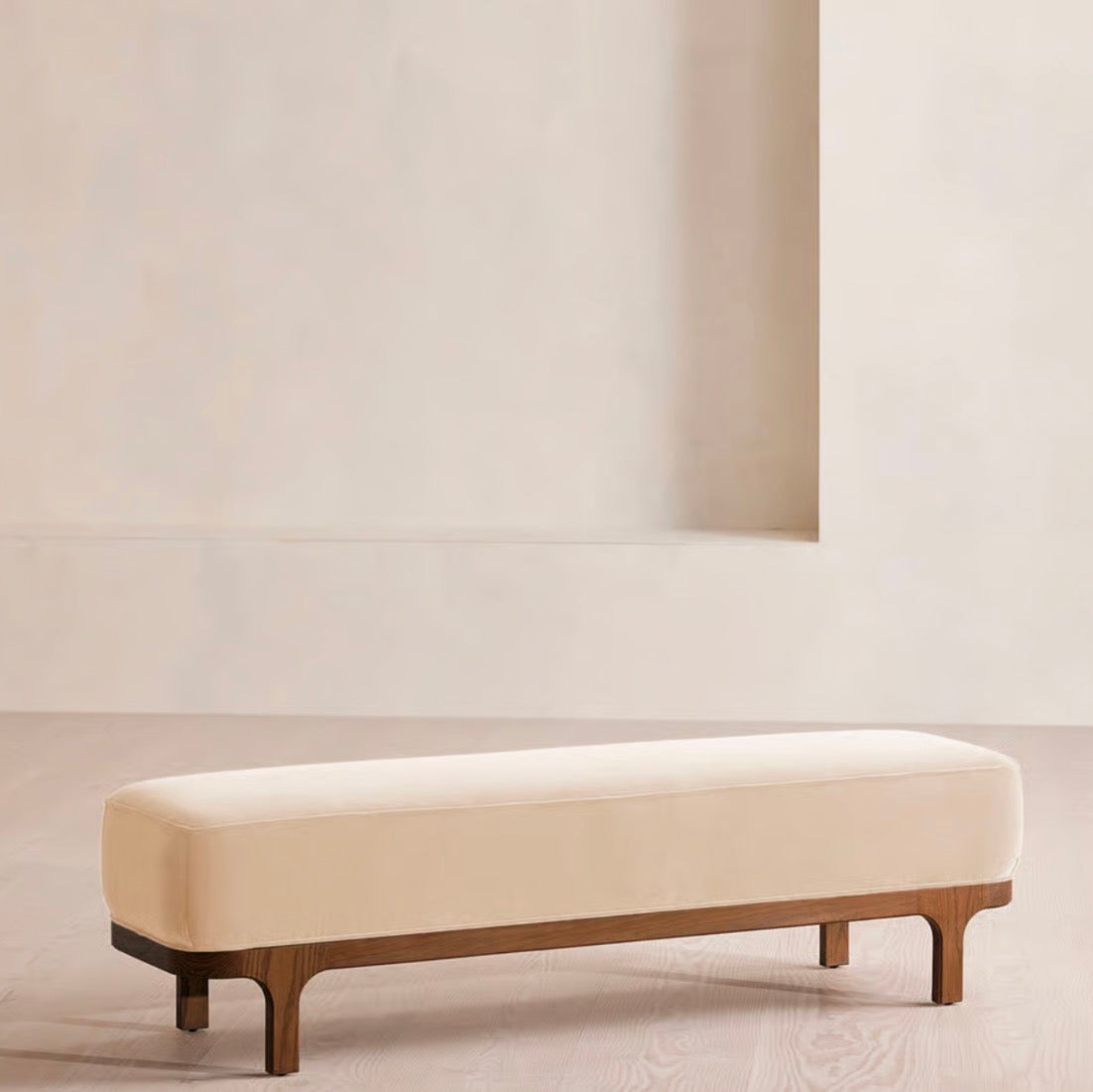 Aviera Kadife Bench