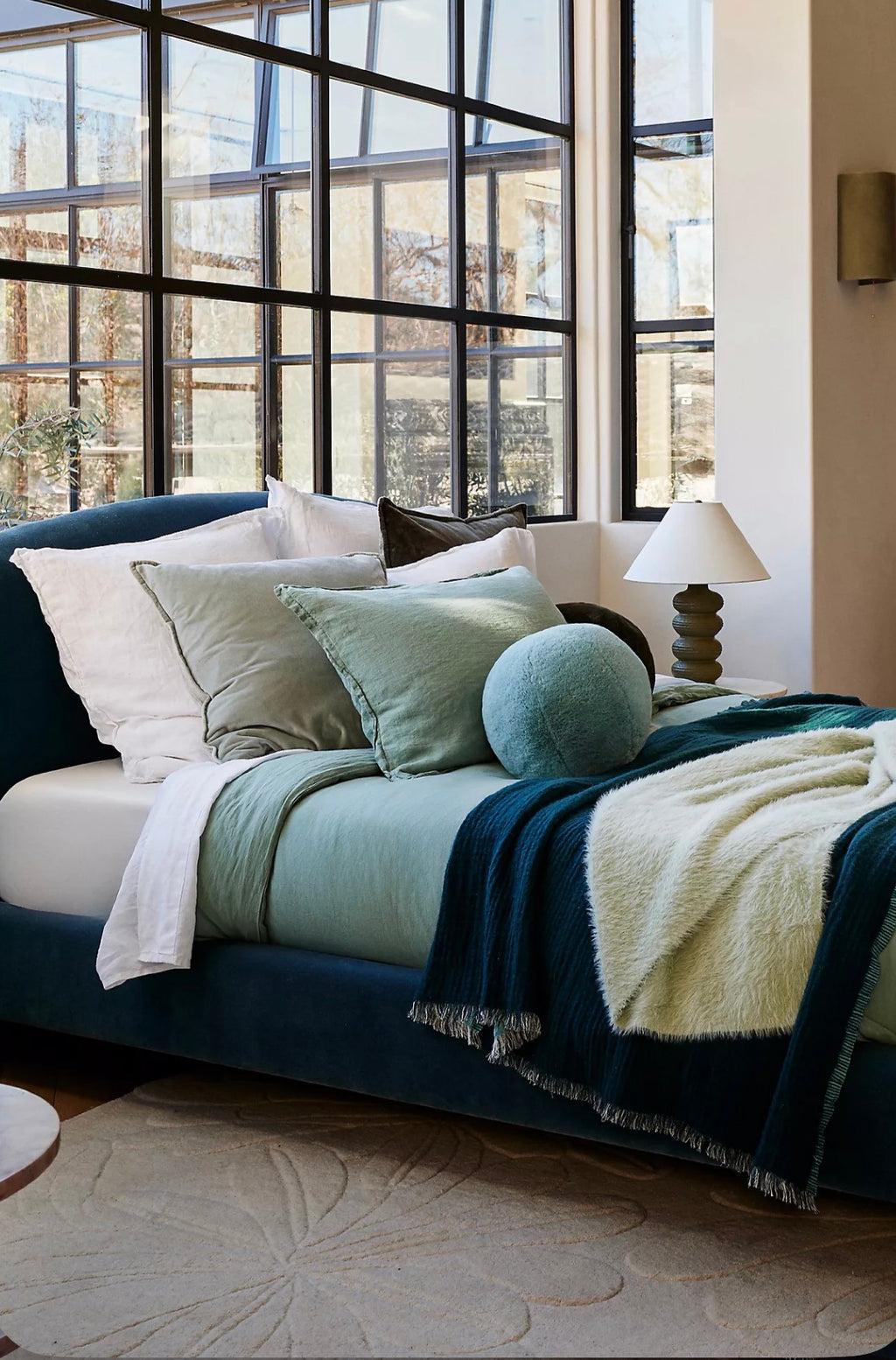 Evara Kadife Karyola