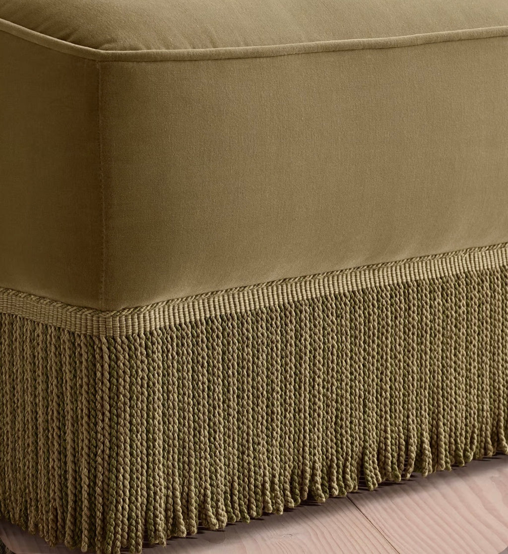 Elena Püsküllü Kadife Koltuk