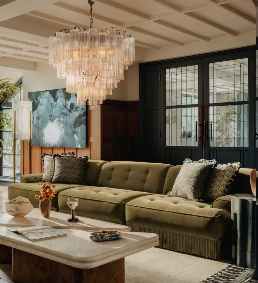 Elena Püsküllü Kadife Koltuk