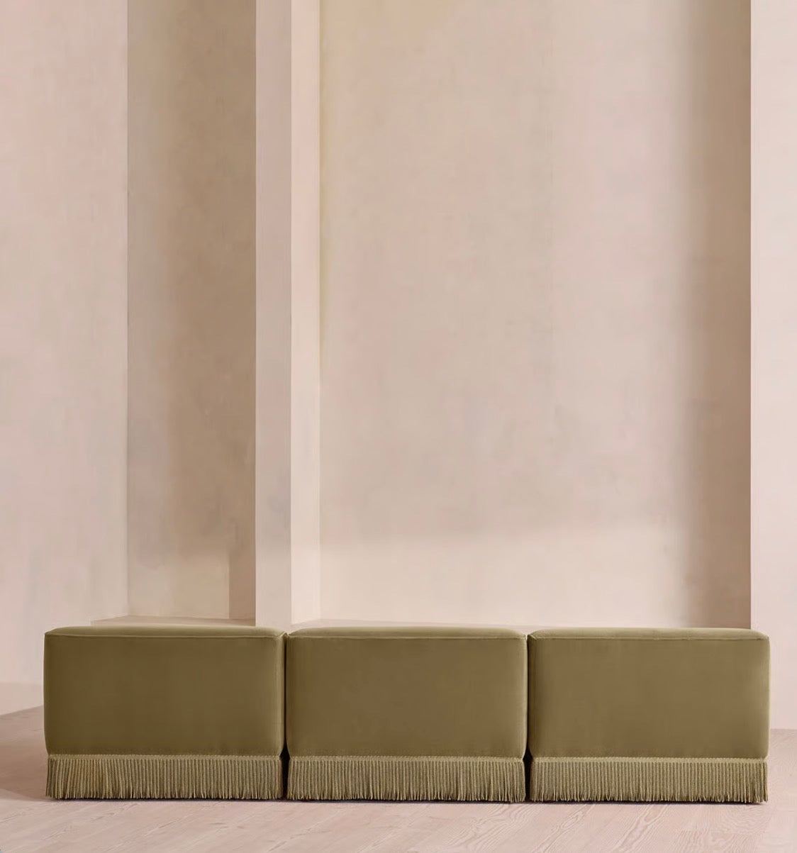 Elena Püsküllü Modüler Kadife Koltuk