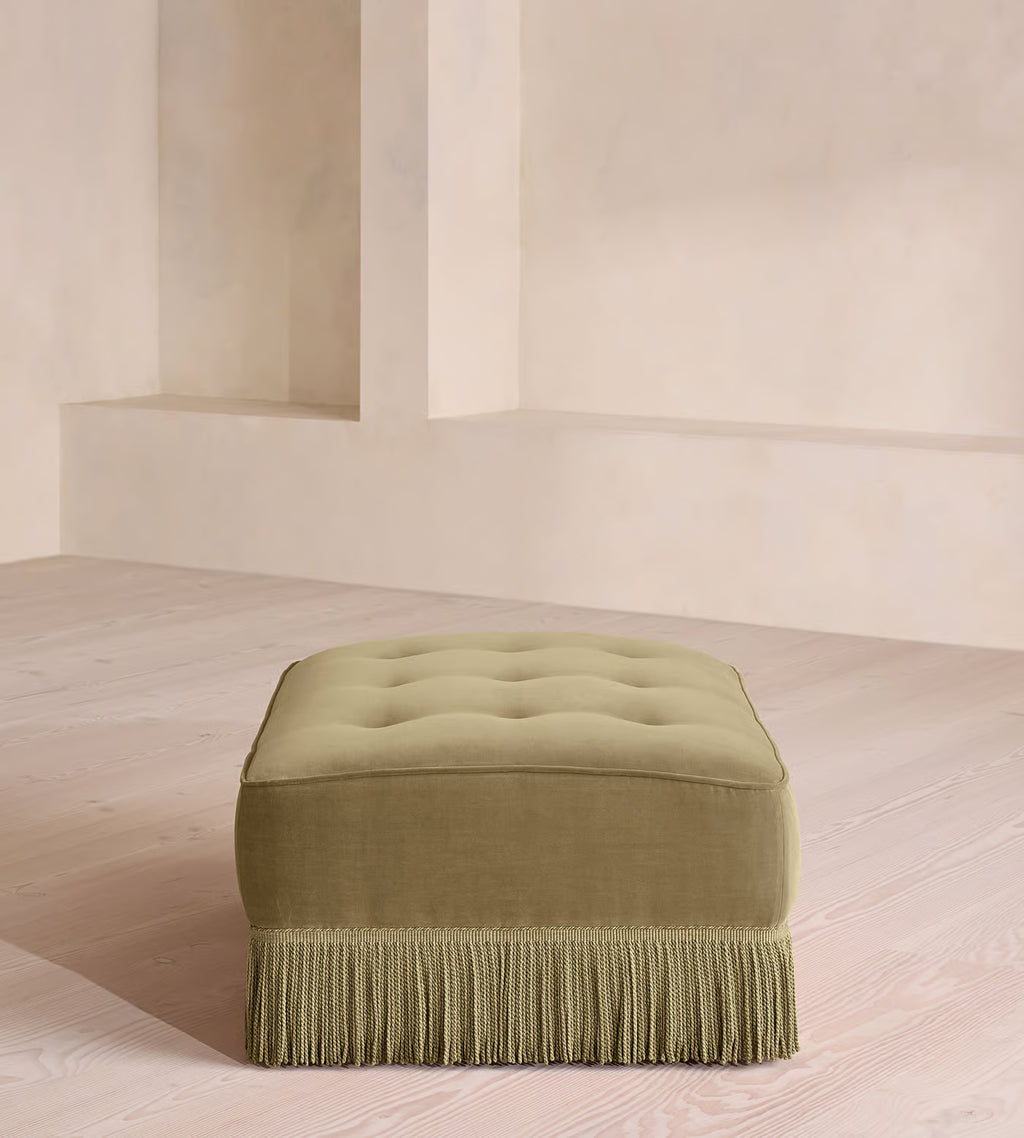 Elena Püskülü Puf