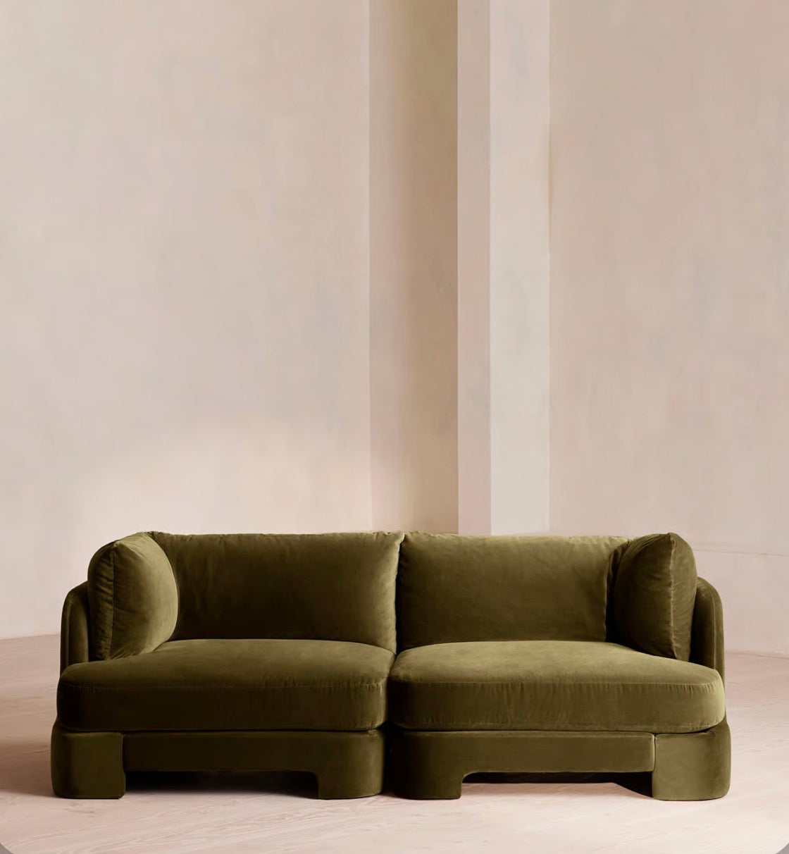 Florin Kadife Sofa