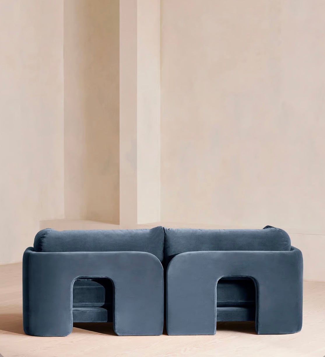 Florin Kadife Sofa