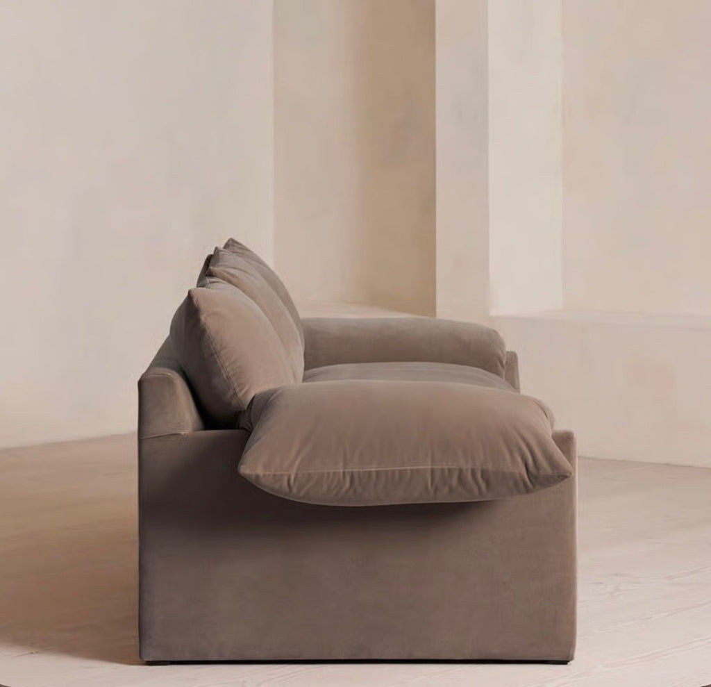 Lumira Kadife Sofa