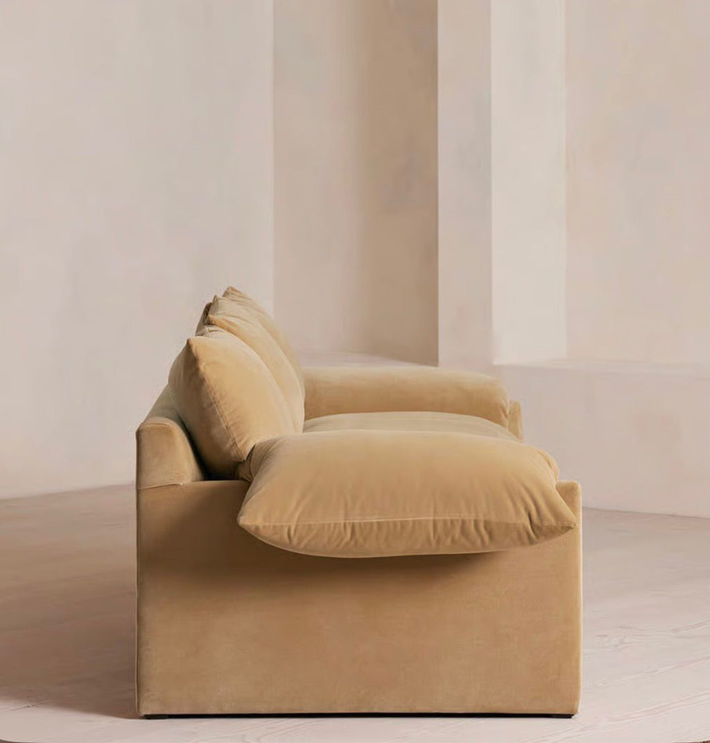 Lumira Kadife Sofa