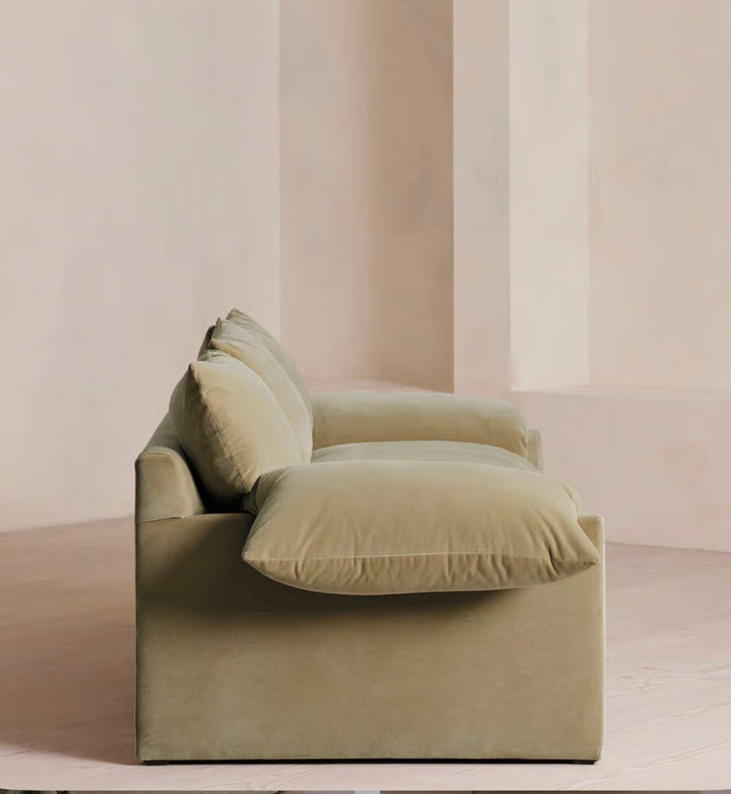 Lumira Kadife Sofa